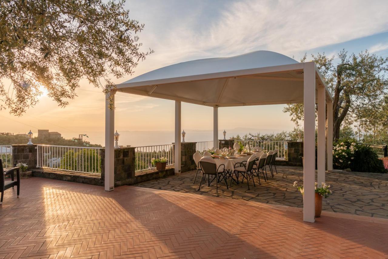 Villa Carolina Sorrento Private Heated Pool And Sea View Bagian luar foto